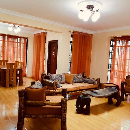 Mani'S Home Away From Home Nairobi Bagian luar foto