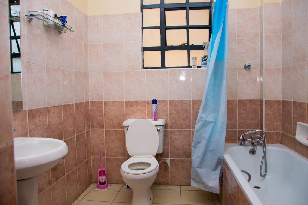 Mani'S Home Away From Home Nairobi Bagian luar foto
