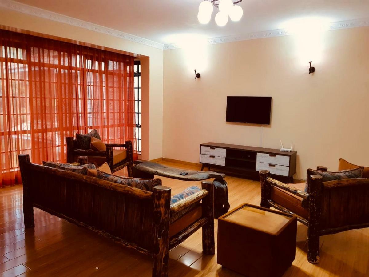 Mani'S Home Away From Home Nairobi Bagian luar foto